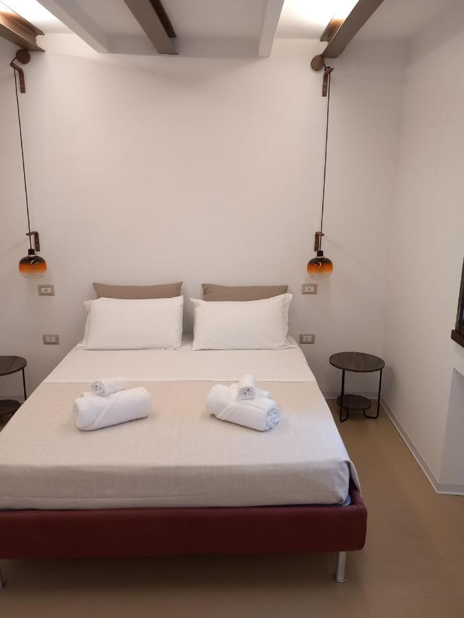 La Casetta Guest House Oristano Bagian luar foto
