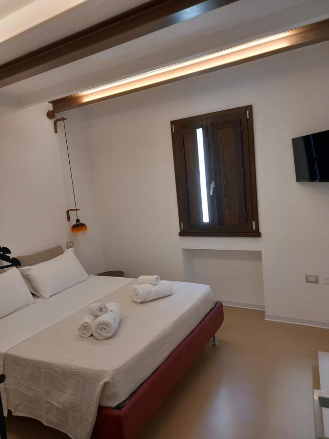 La Casetta Guest House Oristano Bagian luar foto