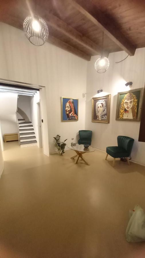 La Casetta Guest House Oristano Bagian luar foto