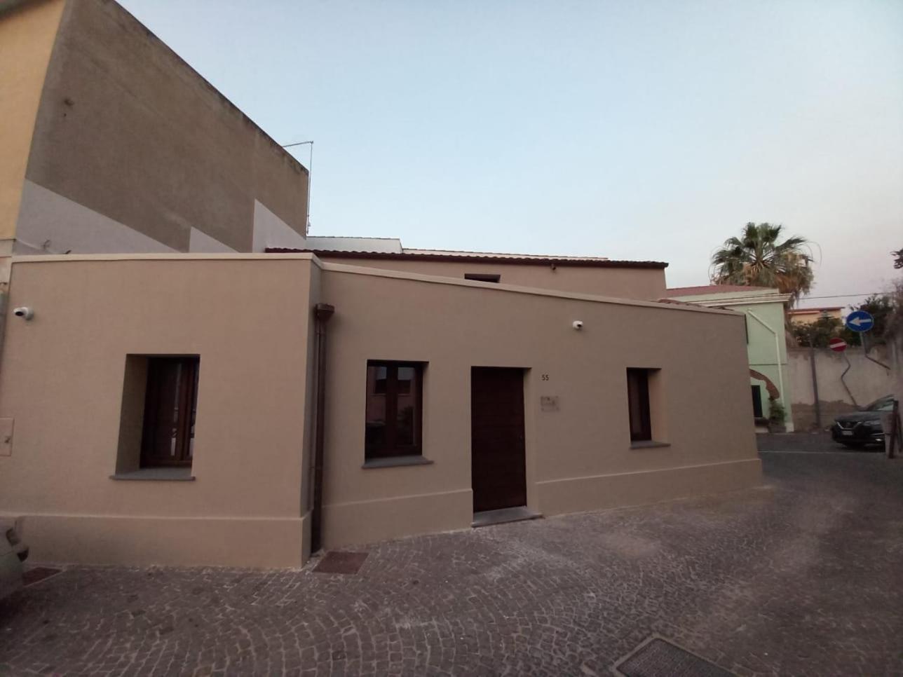 La Casetta Guest House Oristano Bagian luar foto
