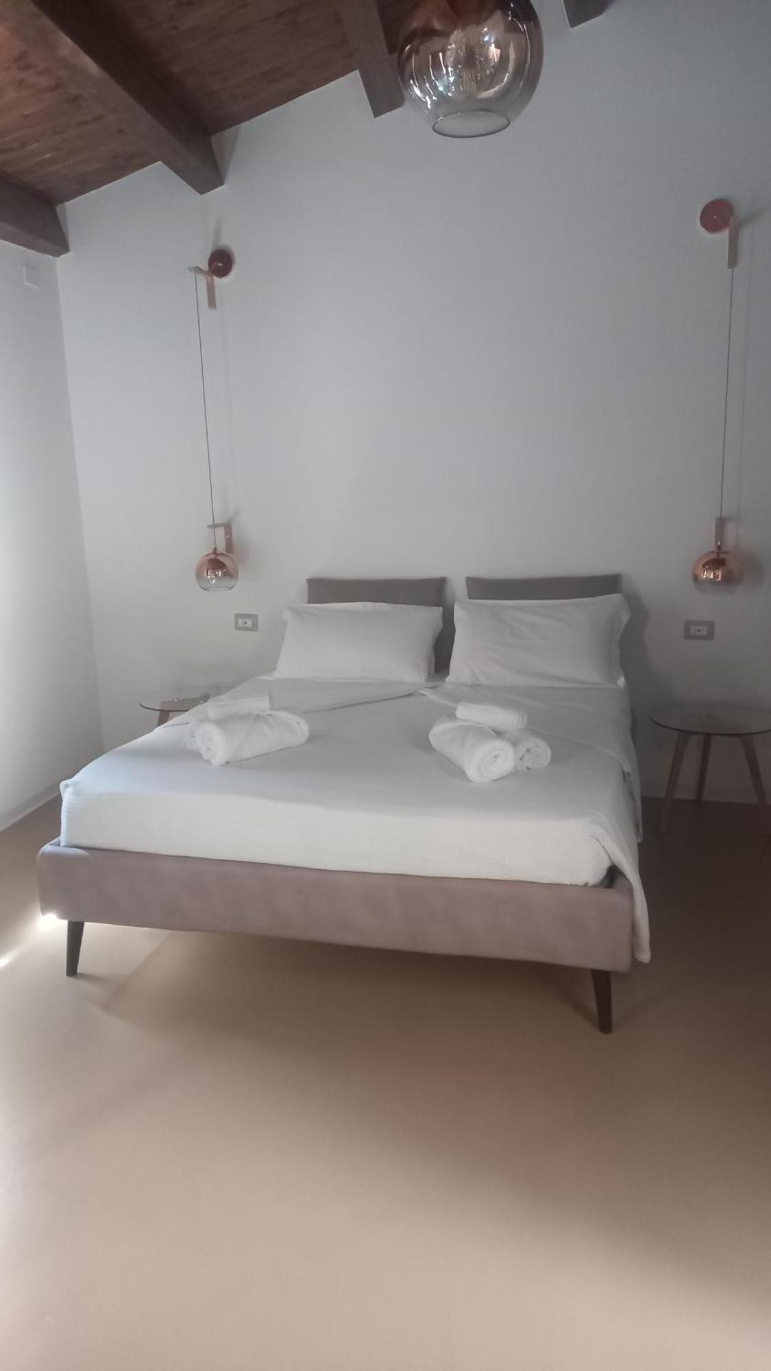 La Casetta Guest House Oristano Bagian luar foto